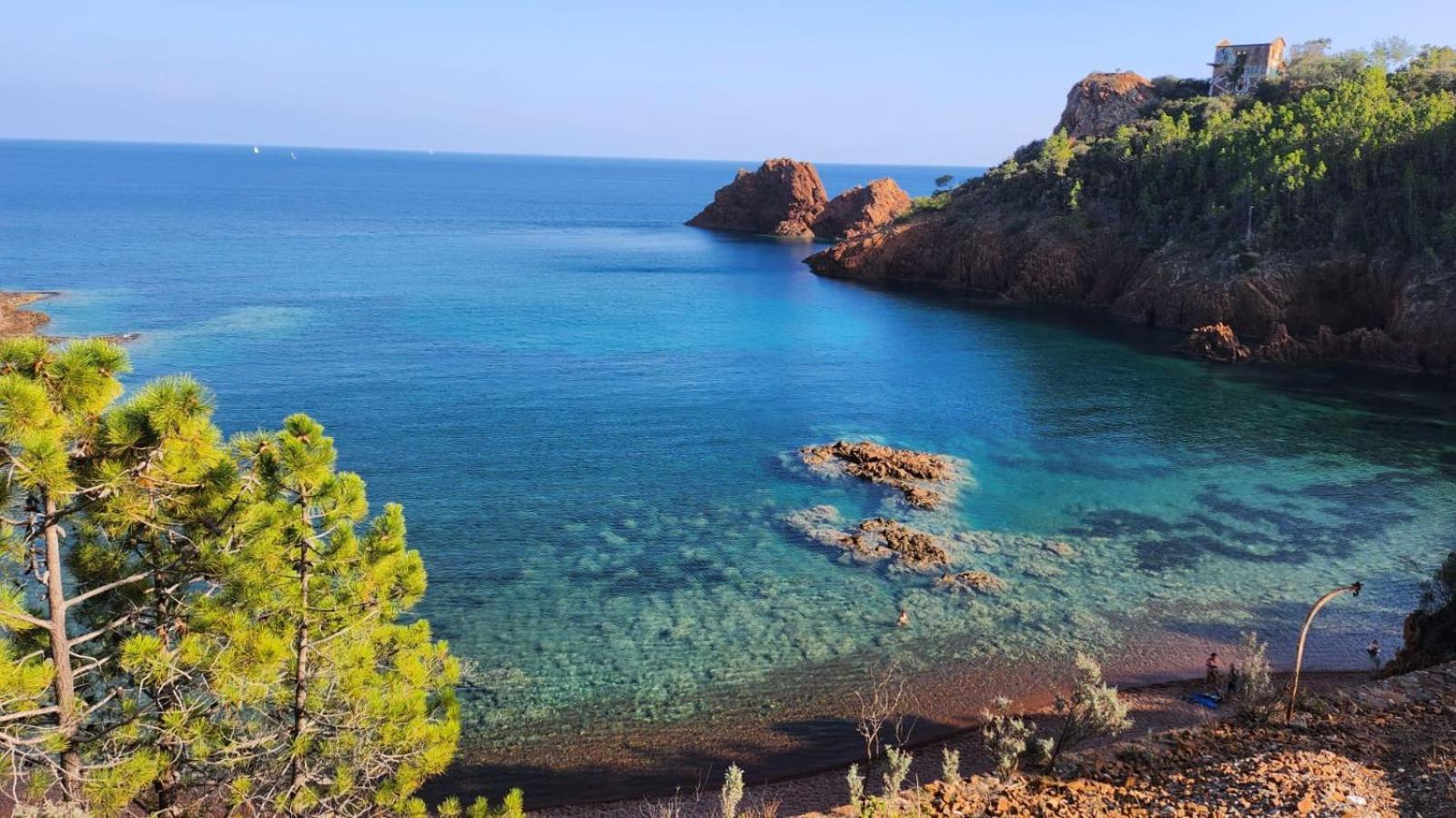 Saint-Raphael- Vue mer et Massif de l'Esterel Extérieur photo